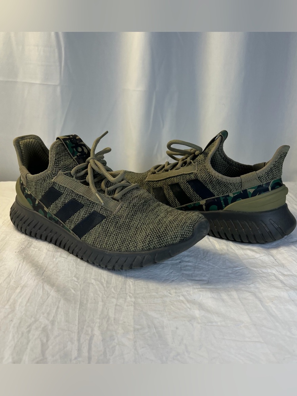adidas Kaptir 2.0 GY8027 Black & Olive Green Oxide Camo Men’s sz11 Cloudfoam